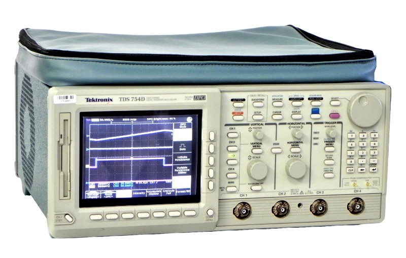 Tektronix TDS754D Oscilloscope, 500 MHz, 4 Ch. 2 GS/s